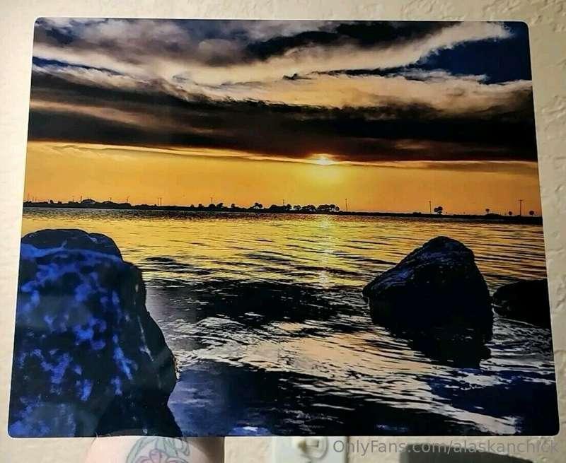 ENTER TO WIN THIS GORGEOUS METAL!!!! PICTURE!! PHOTO TAKEN B..