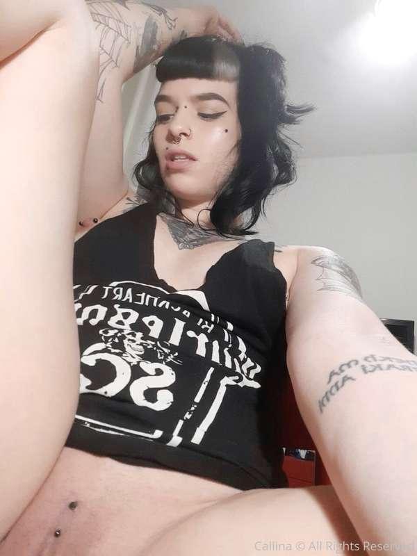 Totally in love for this sequence with my @suicidegirls blac..