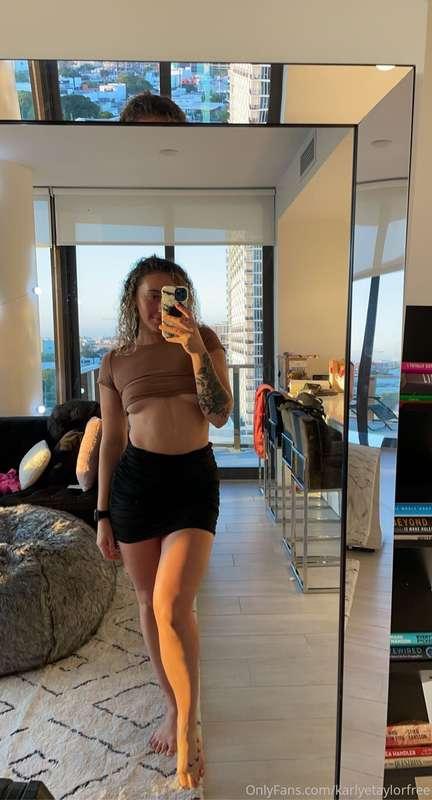 The outfit for the live tonight😉 don’t forget to join on my ..