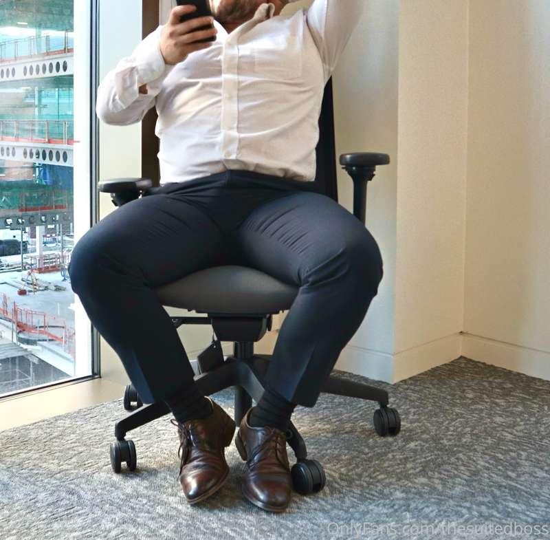 Reading your messages and getting a little aroused, wish you..