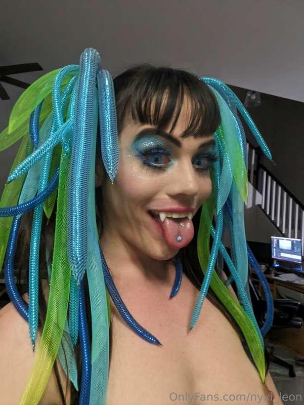 Neon vampire doll!!!