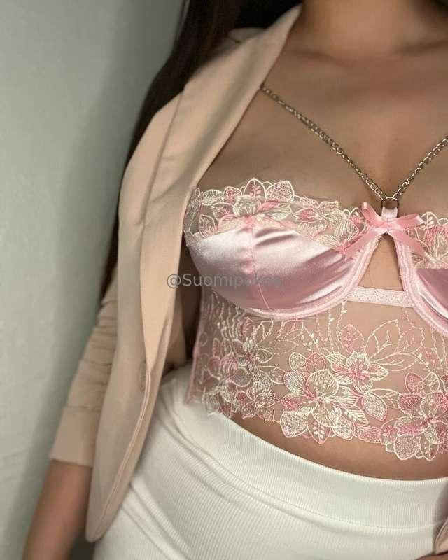 @Cutemuffin02 -50% 😈💦💦💦+ Videot samaan pakettiinHei sinä iha..