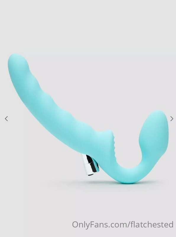 What do you guys think of this dildo? It rubs your clit at t..