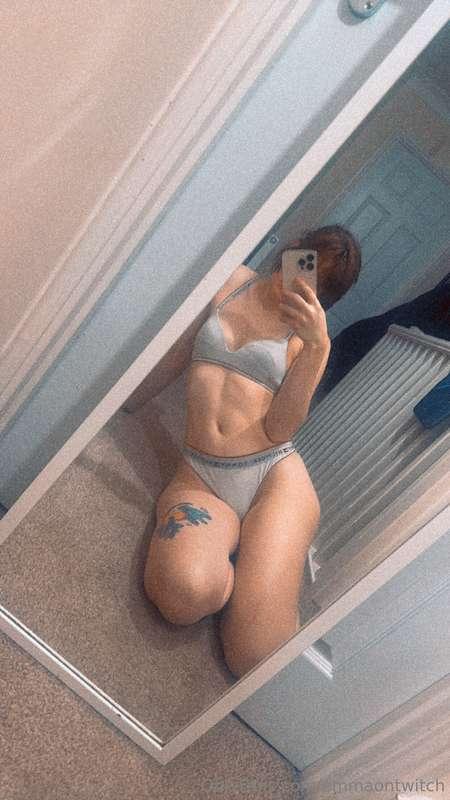 emmaontwitch image #1