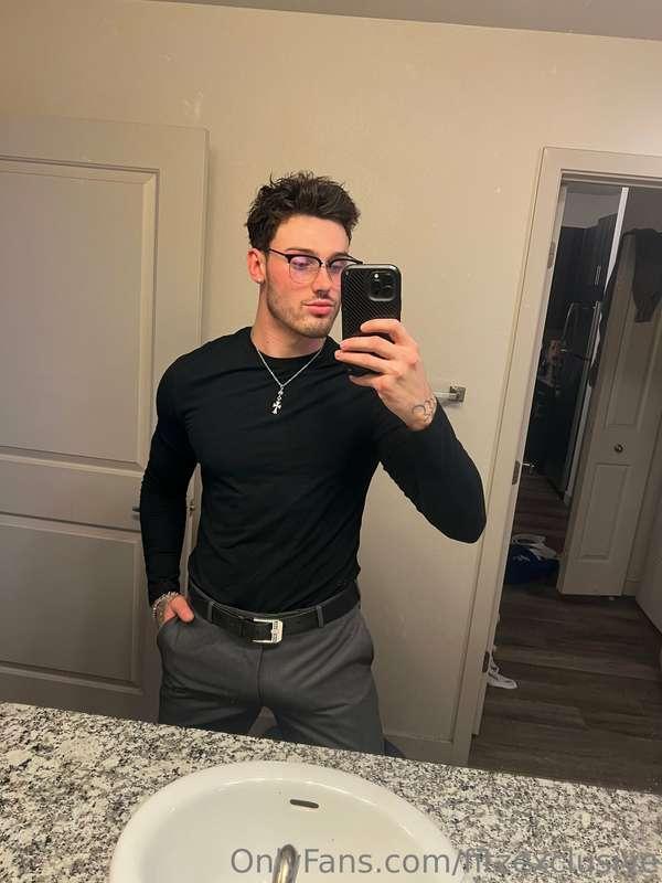 Will you help me rip apart my clothes? 🔥