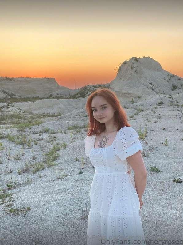 🔥FREE🔥FREE🔥FREE🔥 @fieryrosee is so lonely. She needs YOU❤️😘 ..