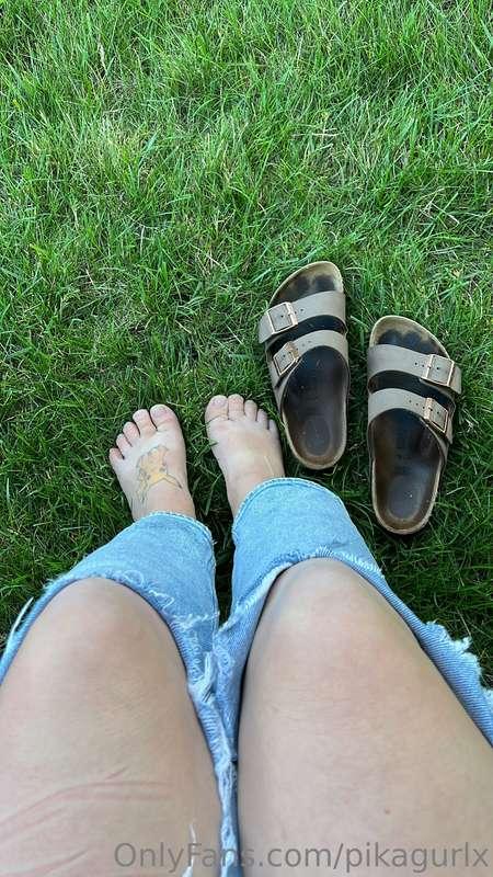 Do you like feet?