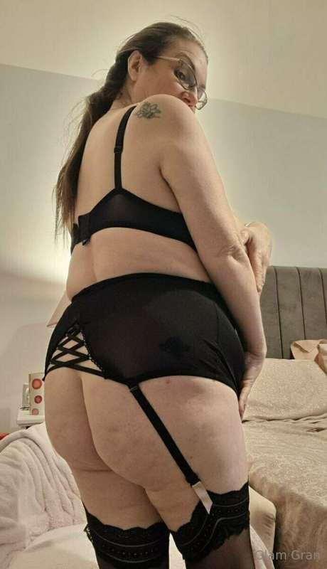 My VIP page is a way more personal experience 🥰join now ➡️ @..