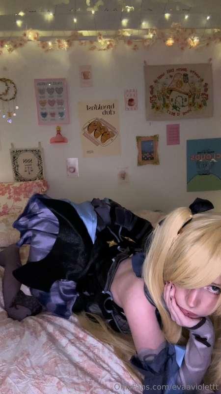 evaaviolettt image #0