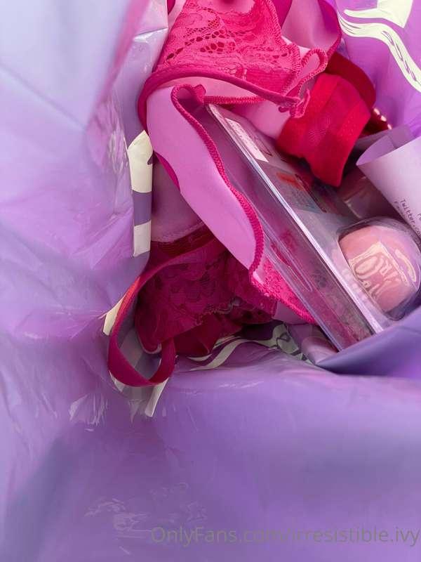 irresistible.ivy main image