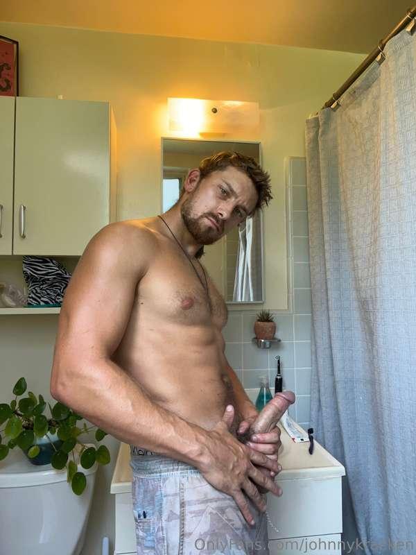 johnnykracken image #0