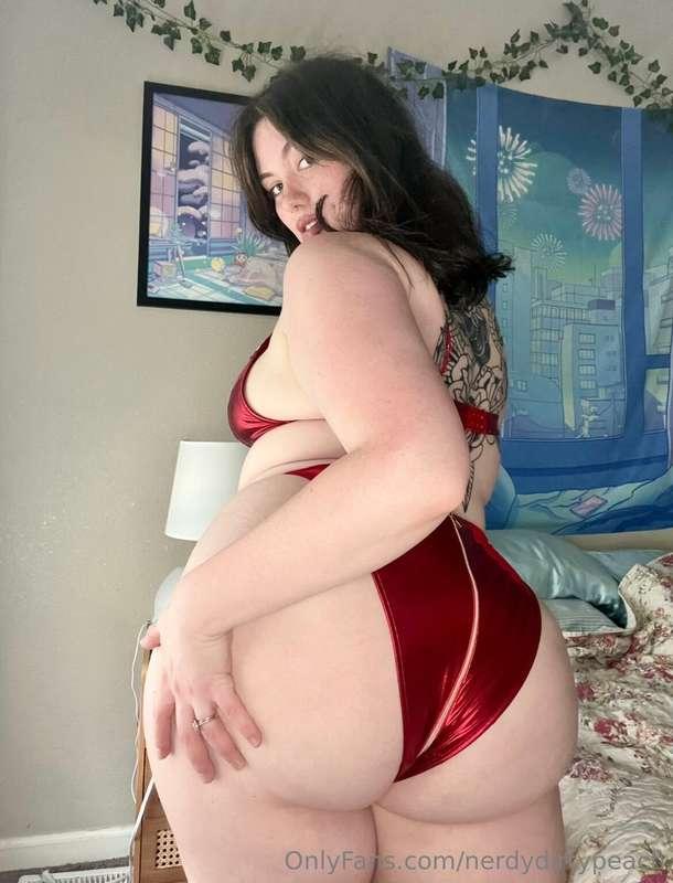 do you know anywhere I can sit 👉👈