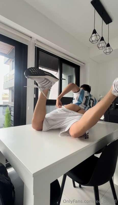 leo_boy18 image #1
