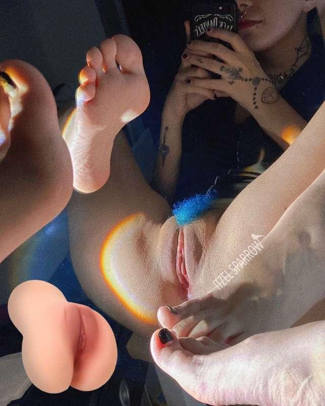 Anyone who gets my fleshlight will be receiving a 1 year FRE..