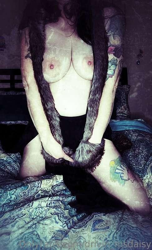 urfavdumbtch image #0