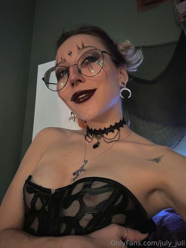 Did you miss me, my dear fans? 🥰 I'm in a hurry to share wit..