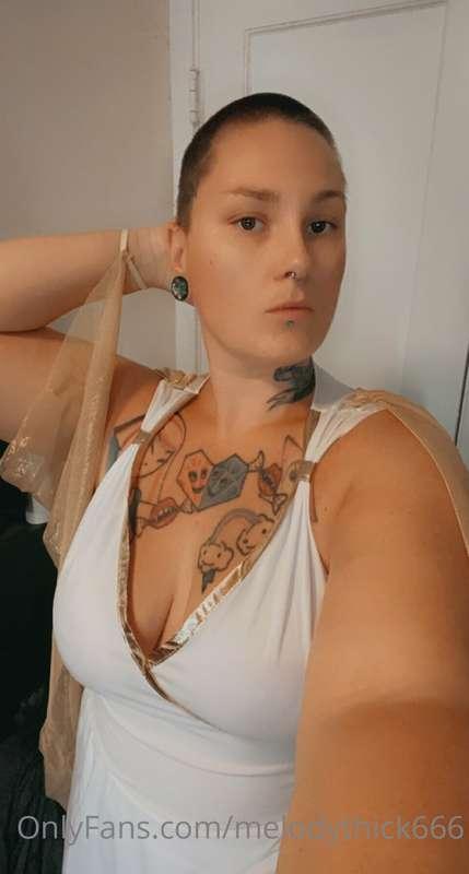 Your Greek goddess is awaiting your gifts