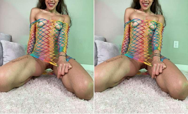 Your rainbow STD (Spot the Differences) game is here! Try to..