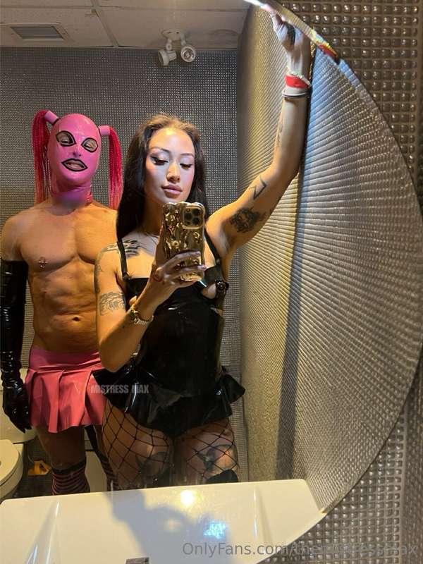 who wants to be my sissy bitch? 😏