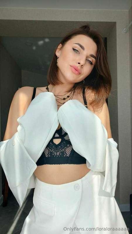 Eyes talk better than words sometimes🥰