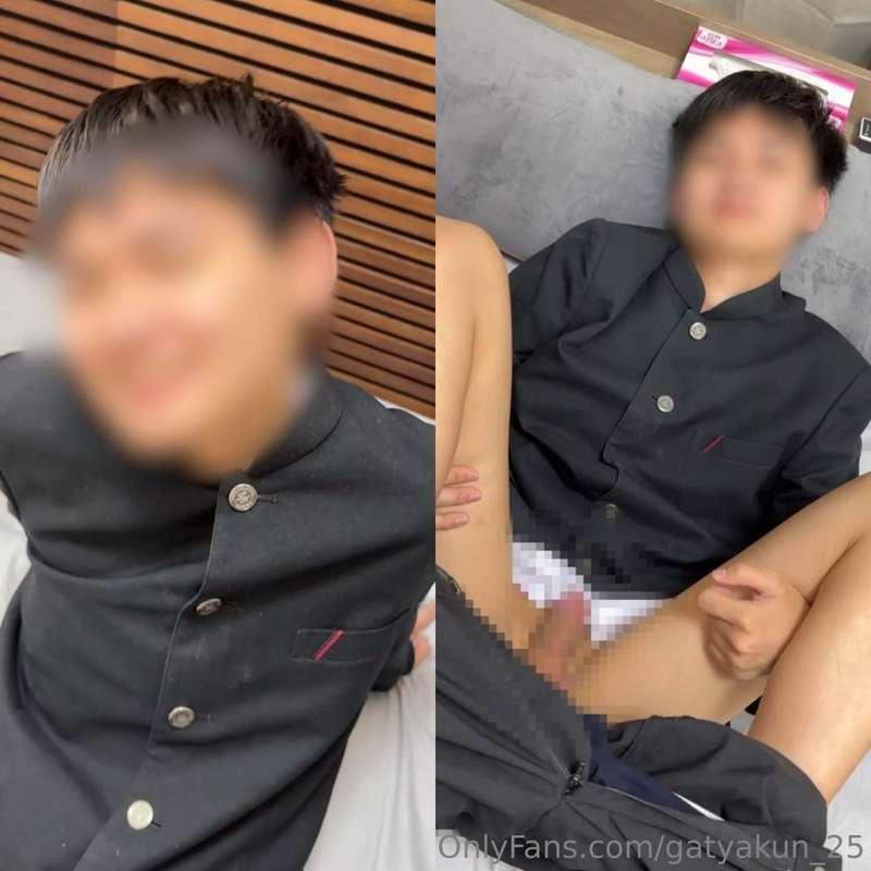 😍Too hot to be 18yo! Moaning throughout the sex😍18yo who has..