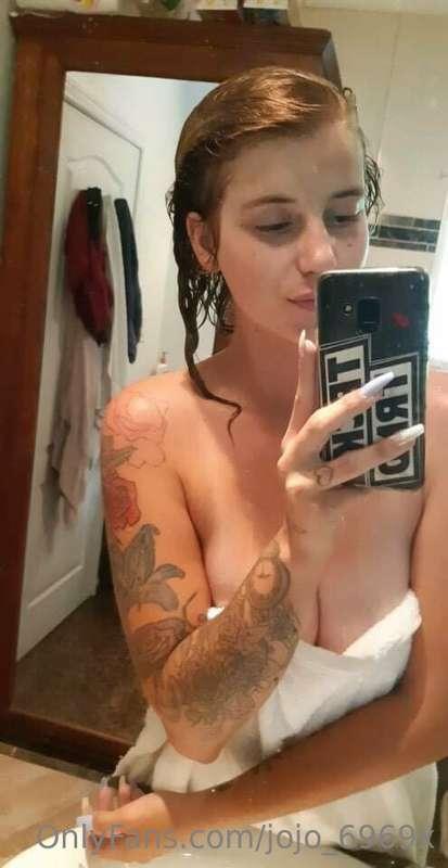 Would you like me to drop my towel ? 😏🙏🥵