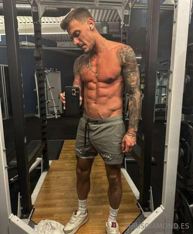 I am AVAILABLE to have a good time😈🔥