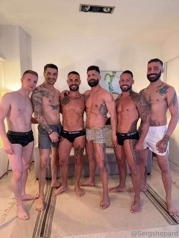 Madrid adventures with sexy group of guys😈 New video today w..