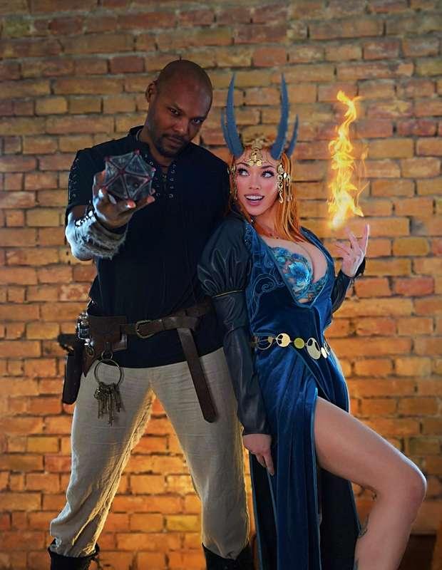 Backstage from one of my latest shoots 🎥Would you like to se..