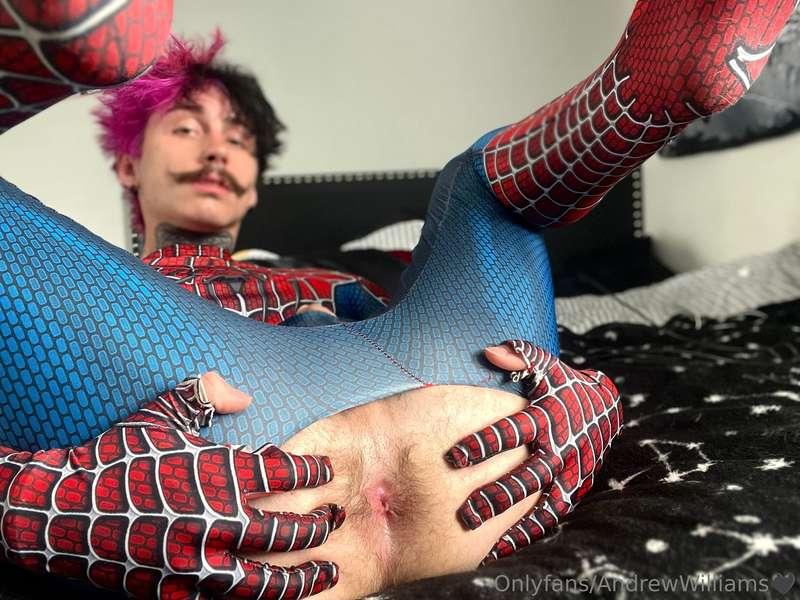 Spider-Man’s suit has seen better days😏