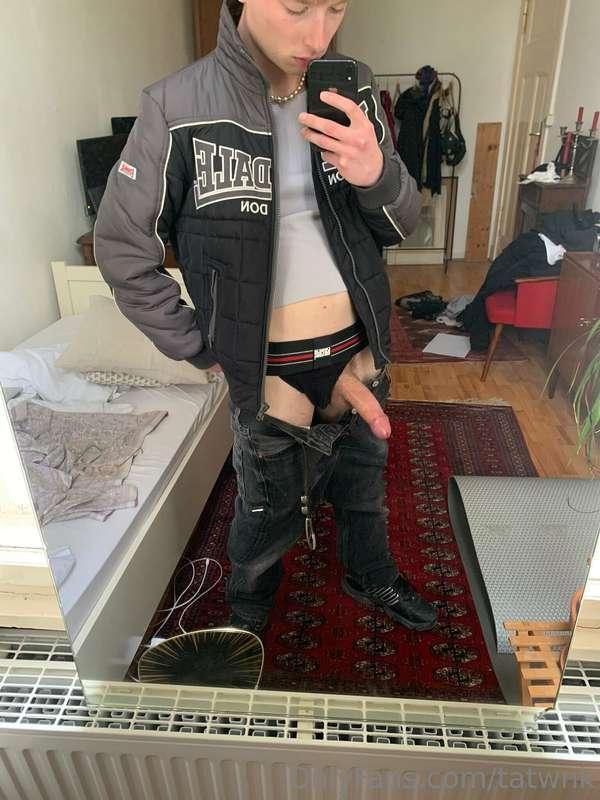 wearing a jockstrap keeps getting me hard 🥵