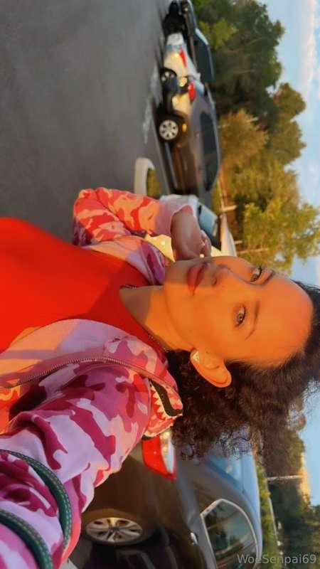 golden hour babe xoxo meeting a friend from the gym for a dr..