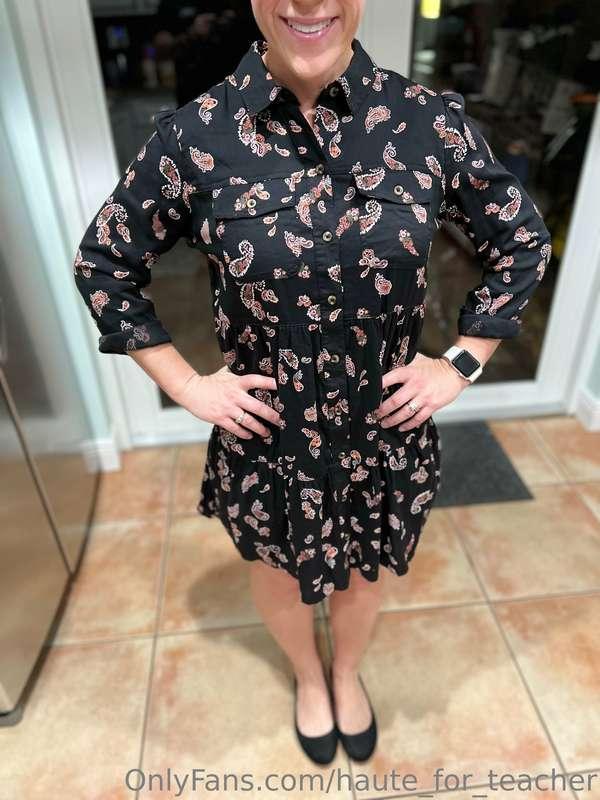 Cute dress for classes today 🍎❤️!!