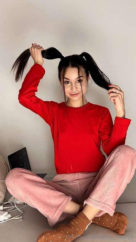 ʜɪ ʟᴏᴠᴇ! 👋🏼 @caroline_love18 🦋
ᴍʏ ɴᴀᴍᴇ ɪꜱ Caroline! ⭐️
ɪ ʟᴏᴠ..