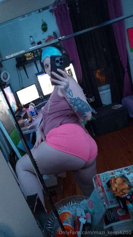 Some morning cake for ya 
If ya wanna see uncovered go to @r..