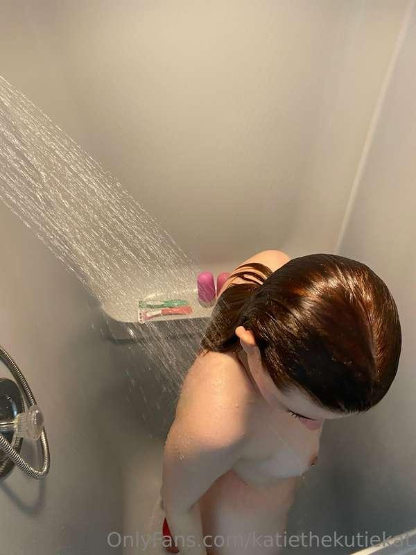 POV: you peeping on my while I take a shower 🧼