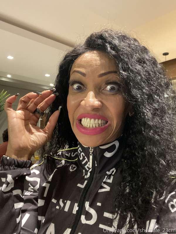 Hola