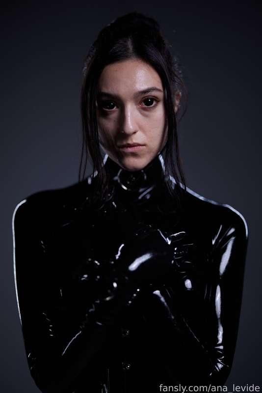 ana_levide image #322