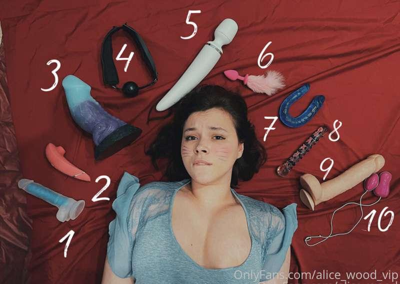 **Do you want to see how I’m using all my toys?😈
You can cho..