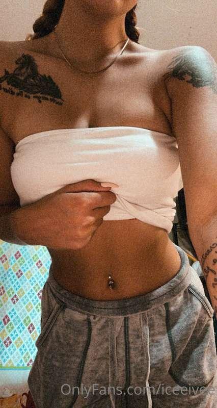 where’s your fave place to kiss?