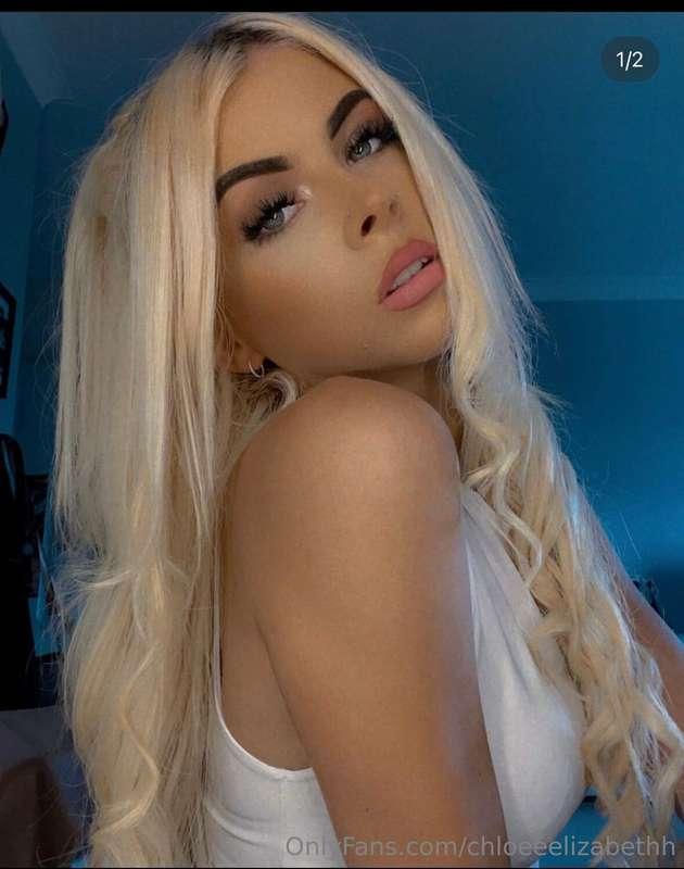 hello guys how good do i look here?!😍 https://onlyfans.com/c..