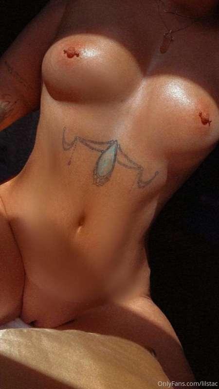 @xbellzza

Devil in the form of a whore😘
