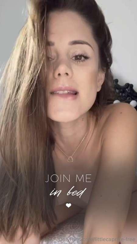 Join me in bed now and watch how wet my pussy is for your bi..