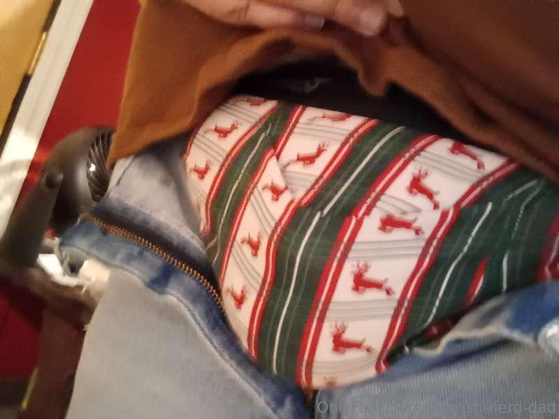 bearish-nerd-dad image #0