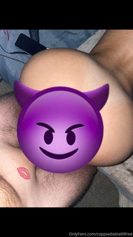 Eheheh che stiamo facendo ? 😈😈 buongiorno porcellini 💦🍑😈🔥

E..