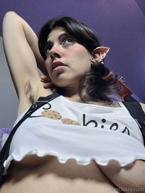 Happy Friday! **Tip post $5 for a surprise in DMs**