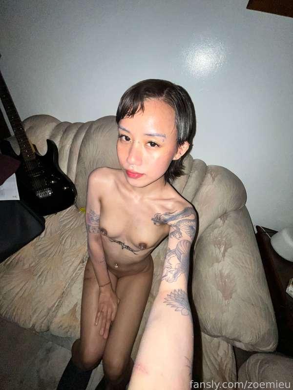 hello, sorry I haven’t been feeling well 😭 like I feel physically ill kinda and that’s probably because I’m PMSing. I hate periods!!!!

#fyp #Asian #Filipina #shorthair #pierced #tattoo #skinny #petite #smalltits #tight
