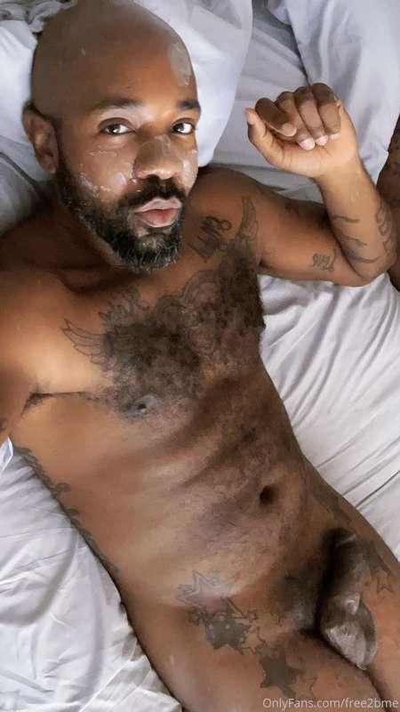 Happy Saturday! Where are the nasty hoes that are with all t..