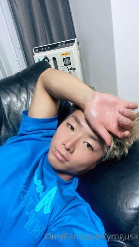 こんばんは〜☺️
今日は仕事お休みだったのでゆっくりしていました

観たいホラー映画があるのですが、怖くて1人では観れま..