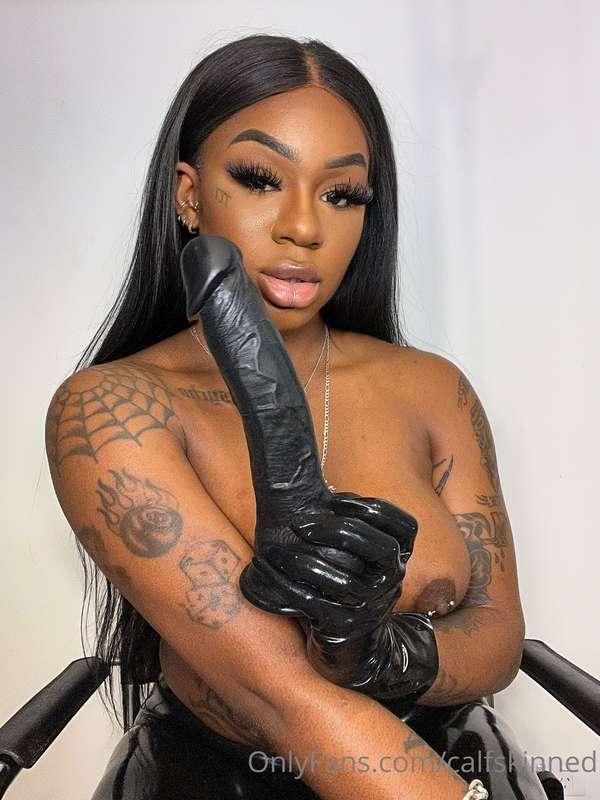 Sending out a cheeky roleplay POV first time blowjob dildo v..